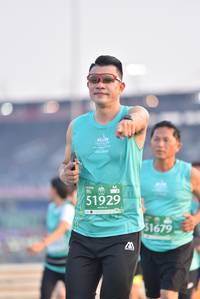 BIB: 51929, 1679
                            <button type="button" onclick="openModal(10472599)" class="btn btn-primary btn-sm float-right btn-popup" data-toggle="modal" data-target=".modal-high-quality">
                        <i class="fas fa-shopping-cart"></i> Add to Cart
                    </button>
                                            <button type="button" onclick="isThisMe(10472599, true)" class="btn btn-success btn-sm float-right btn-popup btn-isme hidden" data-toggle="tooltip" data-placement="bottom" title="นี่คือรูปของคุณใช่ไหม คลิกที่นี่เพื่อเอาเข้าอัลบั้ม">
                        <i class="fas fa-plus"></i> Add to album
                    </button>
                    <button type="button" onclick="isThisMe(10472599, false)" class="btn btn-warning btn-sm float-right btn-popup btn-isnotme hidden">
                        <i class="fas fa-ban"></i> Remove from album
                    </button>