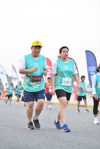 BIB: 53011, 52090
                            <button type="button" onclick="openModal(10484775)" class="btn btn-primary btn-sm float-right btn-popup" data-toggle="modal" data-target=".modal-high-quality">
                        <i class="fas fa-shopping-cart"></i> Add to Cart
                    </button>
                                            <button type="button" onclick="isThisMe(10484775, true)" class="btn btn-success btn-sm float-right btn-popup btn-isme hidden" data-toggle="tooltip" data-placement="bottom" title="นี่คือรูปของคุณใช่ไหม คลิกที่นี่เพื่อเอาเข้าอัลบั้ม">
                        <i class="fas fa-plus"></i> Add to album
                    </button>
                    <button type="button" onclick="isThisMe(10484775, false)" class="btn btn-warning btn-sm float-right btn-popup btn-isnotme hidden">
                        <i class="fas fa-ban"></i> Remove from album
                    </button>