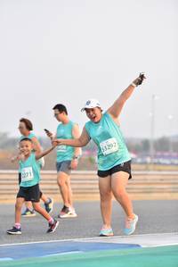 BIB: 53292, 271
                            <button type="button" onclick="openModal(10478306)" class="btn btn-primary btn-sm float-right btn-popup" data-toggle="modal" data-target=".modal-high-quality">
                        <i class="fas fa-shopping-cart"></i> Add to Cart
                    </button>
                                            <button type="button" onclick="isThisMe(10478306, true)" class="btn btn-success btn-sm float-right btn-popup btn-isme hidden" data-toggle="tooltip" data-placement="bottom" title="นี่คือรูปของคุณใช่ไหม คลิกที่นี่เพื่อเอาเข้าอัลบั้ม">
                        <i class="fas fa-plus"></i> Add to album
                    </button>
                    <button type="button" onclick="isThisMe(10478306, false)" class="btn btn-warning btn-sm float-right btn-popup btn-isnotme hidden">
                        <i class="fas fa-ban"></i> Remove from album
                    </button>