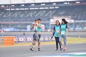 BIB: 527, 52395
                            <button type="button" onclick="openModal(10480578)" class="btn btn-primary btn-sm float-right btn-popup" data-toggle="modal" data-target=".modal-high-quality">
                        <i class="fas fa-shopping-cart"></i> Add to Cart
                    </button>
                                            <button type="button" onclick="isThisMe(10480578, true)" class="btn btn-success btn-sm float-right btn-popup btn-isme hidden" data-toggle="tooltip" data-placement="bottom" title="นี่คือรูปของคุณใช่ไหม คลิกที่นี่เพื่อเอาเข้าอัลบั้ม">
                        <i class="fas fa-plus"></i> Add to album
                    </button>
                    <button type="button" onclick="isThisMe(10480578, false)" class="btn btn-warning btn-sm float-right btn-popup btn-isnotme hidden">
                        <i class="fas fa-ban"></i> Remove from album
                    </button>