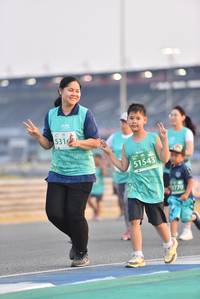 BIB: 531, 51543, 3770
                            <button type="button" onclick="openModal(10478065)" class="btn btn-primary btn-sm float-right btn-popup" data-toggle="modal" data-target=".modal-high-quality">
                        <i class="fas fa-shopping-cart"></i> Add to Cart
                    </button>
                                            <button type="button" onclick="isThisMe(10478065, true)" class="btn btn-success btn-sm float-right btn-popup btn-isme hidden" data-toggle="tooltip" data-placement="bottom" title="นี่คือรูปของคุณใช่ไหม คลิกที่นี่เพื่อเอาเข้าอัลบั้ม">
                        <i class="fas fa-plus"></i> Add to album
                    </button>
                    <button type="button" onclick="isThisMe(10478065, false)" class="btn btn-warning btn-sm float-right btn-popup btn-isnotme hidden">
                        <i class="fas fa-ban"></i> Remove from album
                    </button>