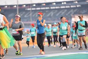 BIB: 50773
                            <button type="button" onclick="openModal(10476787)" class="btn btn-primary btn-sm float-right btn-popup" data-toggle="modal" data-target=".modal-high-quality">
                        <i class="fas fa-shopping-cart"></i> Add to Cart
                    </button>
                                            <button type="button" onclick="isThisMe(10476787, true)" class="btn btn-success btn-sm float-right btn-popup btn-isme hidden" data-toggle="tooltip" data-placement="bottom" title="นี่คือรูปของคุณใช่ไหม คลิกที่นี่เพื่อเอาเข้าอัลบั้ม">
                        <i class="fas fa-plus"></i> Add to album
                    </button>
                    <button type="button" onclick="isThisMe(10476787, false)" class="btn btn-warning btn-sm float-right btn-popup btn-isnotme hidden">
                        <i class="fas fa-ban"></i> Remove from album
                    </button>