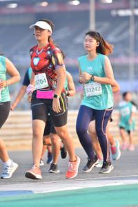 BIB: 0704, 53242
                            <button type="button" onclick="openModal(10454621)" class="btn btn-primary btn-sm float-right btn-popup" data-toggle="modal" data-target=".modal-high-quality">
                        <i class="fas fa-shopping-cart"></i> Add to Cart
                    </button>
                                            <button type="button" onclick="isThisMe(10454621, true)" class="btn btn-success btn-sm float-right btn-popup btn-isme hidden" data-toggle="tooltip" data-placement="bottom" title="นี่คือรูปของคุณใช่ไหม คลิกที่นี่เพื่อเอาเข้าอัลบั้ม">
                        <i class="fas fa-plus"></i> Add to album
                    </button>
                    <button type="button" onclick="isThisMe(10454621, false)" class="btn btn-warning btn-sm float-right btn-popup btn-isnotme hidden">
                        <i class="fas fa-ban"></i> Remove from album
                    </button>