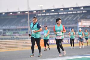 BIB: 152656
                            <button type="button" onclick="openModal(10479538)" class="btn btn-primary btn-sm float-right btn-popup" data-toggle="modal" data-target=".modal-high-quality">
                        <i class="fas fa-shopping-cart"></i> Add to Cart
                    </button>
                                            <button type="button" onclick="isThisMe(10479538, true)" class="btn btn-success btn-sm float-right btn-popup btn-isme hidden" data-toggle="tooltip" data-placement="bottom" title="นี่คือรูปของคุณใช่ไหม คลิกที่นี่เพื่อเอาเข้าอัลบั้ม">
                        <i class="fas fa-plus"></i> Add to album
                    </button>
                    <button type="button" onclick="isThisMe(10479538, false)" class="btn btn-warning btn-sm float-right btn-popup btn-isnotme hidden">
                        <i class="fas fa-ban"></i> Remove from album
                    </button>