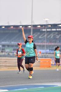 BIB: 1900
                            <button type="button" onclick="openModal(10479300)" class="btn btn-primary btn-sm float-right btn-popup" data-toggle="modal" data-target=".modal-high-quality">
                        <i class="fas fa-shopping-cart"></i> Add to Cart
                    </button>
                                            <button type="button" onclick="isThisMe(10479300, true)" class="btn btn-success btn-sm float-right btn-popup btn-isme hidden" data-toggle="tooltip" data-placement="bottom" title="นี่คือรูปของคุณใช่ไหม คลิกที่นี่เพื่อเอาเข้าอัลบั้ม">
                        <i class="fas fa-plus"></i> Add to album
                    </button>
                    <button type="button" onclick="isThisMe(10479300, false)" class="btn btn-warning btn-sm float-right btn-popup btn-isnotme hidden">
                        <i class="fas fa-ban"></i> Remove from album
                    </button>