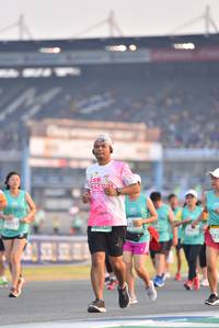 BIB: 221, 625
                            <button type="button" onclick="openModal(10474013)" class="btn btn-primary btn-sm float-right btn-popup" data-toggle="modal" data-target=".modal-high-quality">
                        <i class="fas fa-shopping-cart"></i> Add to Cart
                    </button>
                                            <button type="button" onclick="isThisMe(10474013, true)" class="btn btn-success btn-sm float-right btn-popup btn-isme hidden" data-toggle="tooltip" data-placement="bottom" title="นี่คือรูปของคุณใช่ไหม คลิกที่นี่เพื่อเอาเข้าอัลบั้ม">
                        <i class="fas fa-plus"></i> Add to album
                    </button>
                    <button type="button" onclick="isThisMe(10474013, false)" class="btn btn-warning btn-sm float-right btn-popup btn-isnotme hidden">
                        <i class="fas fa-ban"></i> Remove from album
                    </button>