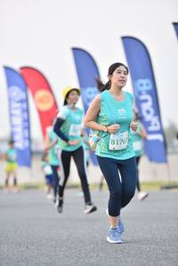 BIB: 8176
                            <button type="button" onclick="openModal(10485302)" class="btn btn-primary btn-sm float-right btn-popup" data-toggle="modal" data-target=".modal-high-quality">
                        <i class="fas fa-shopping-cart"></i> Add to Cart
                    </button>
                                            <button type="button" onclick="isThisMe(10485302, true)" class="btn btn-success btn-sm float-right btn-popup btn-isme hidden" data-toggle="tooltip" data-placement="bottom" title="นี่คือรูปของคุณใช่ไหม คลิกที่นี่เพื่อเอาเข้าอัลบั้ม">
                        <i class="fas fa-plus"></i> Add to album
                    </button>
                    <button type="button" onclick="isThisMe(10485302, false)" class="btn btn-warning btn-sm float-right btn-popup btn-isnotme hidden">
                        <i class="fas fa-ban"></i> Remove from album
                    </button>