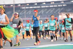 BIB: 50773
                            <button type="button" onclick="openModal(10476801)" class="btn btn-primary btn-sm float-right btn-popup" data-toggle="modal" data-target=".modal-high-quality">
                        <i class="fas fa-shopping-cart"></i> Add to Cart
                    </button>
                                            <button type="button" onclick="isThisMe(10476801, true)" class="btn btn-success btn-sm float-right btn-popup btn-isme hidden" data-toggle="tooltip" data-placement="bottom" title="นี่คือรูปของคุณใช่ไหม คลิกที่นี่เพื่อเอาเข้าอัลบั้ม">
                        <i class="fas fa-plus"></i> Add to album
                    </button>
                    <button type="button" onclick="isThisMe(10476801, false)" class="btn btn-warning btn-sm float-right btn-popup btn-isnotme hidden">
                        <i class="fas fa-ban"></i> Remove from album
                    </button>