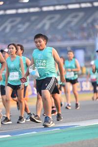 BIB: 52045, 505
                            <button type="button" onclick="openModal(10473417)" class="btn btn-primary btn-sm float-right btn-popup" data-toggle="modal" data-target=".modal-high-quality">
                        <i class="fas fa-shopping-cart"></i> Add to Cart
                    </button>
                                            <button type="button" onclick="isThisMe(10473417, true)" class="btn btn-success btn-sm float-right btn-popup btn-isme hidden" data-toggle="tooltip" data-placement="bottom" title="นี่คือรูปของคุณใช่ไหม คลิกที่นี่เพื่อเอาเข้าอัลบั้ม">
                        <i class="fas fa-plus"></i> Add to album
                    </button>
                    <button type="button" onclick="isThisMe(10473417, false)" class="btn btn-warning btn-sm float-right btn-popup btn-isnotme hidden">
                        <i class="fas fa-ban"></i> Remove from album
                    </button>