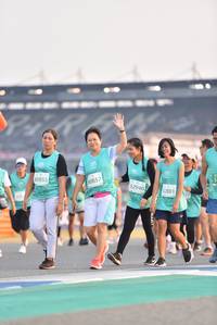 BIB: 80855, 80857, 52940, 52801
                            <button type="button" onclick="openModal(10474361)" class="btn btn-primary btn-sm float-right btn-popup" data-toggle="modal" data-target=".modal-high-quality">
                        <i class="fas fa-shopping-cart"></i> Add to Cart
                    </button>
                                            <button type="button" onclick="isThisMe(10474361, true)" class="btn btn-success btn-sm float-right btn-popup btn-isme hidden" data-toggle="tooltip" data-placement="bottom" title="นี่คือรูปของคุณใช่ไหม คลิกที่นี่เพื่อเอาเข้าอัลบั้ม">
                        <i class="fas fa-plus"></i> Add to album
                    </button>
                    <button type="button" onclick="isThisMe(10474361, false)" class="btn btn-warning btn-sm float-right btn-popup btn-isnotme hidden">
                        <i class="fas fa-ban"></i> Remove from album
                    </button>