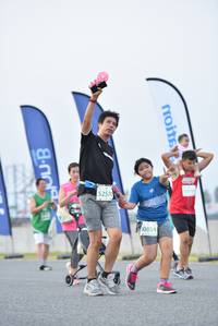 BIB: 52570, 80854
                            <button type="button" onclick="openModal(10486840)" class="btn btn-primary btn-sm float-right btn-popup" data-toggle="modal" data-target=".modal-high-quality">
                        <i class="fas fa-shopping-cart"></i> Add to Cart
                    </button>
                                            <button type="button" onclick="isThisMe(10486840, true)" class="btn btn-success btn-sm float-right btn-popup btn-isme hidden" data-toggle="tooltip" data-placement="bottom" title="นี่คือรูปของคุณใช่ไหม คลิกที่นี่เพื่อเอาเข้าอัลบั้ม">
                        <i class="fas fa-plus"></i> Add to album
                    </button>
                    <button type="button" onclick="isThisMe(10486840, false)" class="btn btn-warning btn-sm float-right btn-popup btn-isnotme hidden">
                        <i class="fas fa-ban"></i> Remove from album
                    </button>