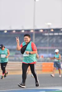 BIB: 530
                            <button type="button" onclick="openModal(10479587)" class="btn btn-primary btn-sm float-right btn-popup" data-toggle="modal" data-target=".modal-high-quality">
                        <i class="fas fa-shopping-cart"></i> Add to Cart
                    </button>
                                            <button type="button" onclick="isThisMe(10479587, true)" class="btn btn-success btn-sm float-right btn-popup btn-isme hidden" data-toggle="tooltip" data-placement="bottom" title="นี่คือรูปของคุณใช่ไหม คลิกที่นี่เพื่อเอาเข้าอัลบั้ม">
                        <i class="fas fa-plus"></i> Add to album
                    </button>
                    <button type="button" onclick="isThisMe(10479587, false)" class="btn btn-warning btn-sm float-right btn-popup btn-isnotme hidden">
                        <i class="fas fa-ban"></i> Remove from album
                    </button>