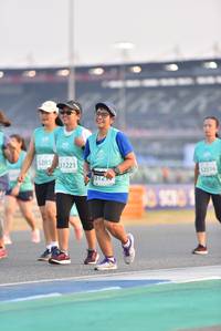 BIB: 5285, 51221, 2516
                            <button type="button" onclick="openModal(10477069)" class="btn btn-primary btn-sm float-right btn-popup" data-toggle="modal" data-target=".modal-high-quality">
                        <i class="fas fa-shopping-cart"></i> Add to Cart
                    </button>
                                            <button type="button" onclick="isThisMe(10477069, true)" class="btn btn-success btn-sm float-right btn-popup btn-isme hidden" data-toggle="tooltip" data-placement="bottom" title="นี่คือรูปของคุณใช่ไหม คลิกที่นี่เพื่อเอาเข้าอัลบั้ม">
                        <i class="fas fa-plus"></i> Add to album
                    </button>
                    <button type="button" onclick="isThisMe(10477069, false)" class="btn btn-warning btn-sm float-right btn-popup btn-isnotme hidden">
                        <i class="fas fa-ban"></i> Remove from album
                    </button>