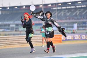 BIB: 70268, 70281
                            <button type="button" onclick="openModal(10480108)" class="btn btn-primary btn-sm float-right btn-popup" data-toggle="modal" data-target=".modal-high-quality">
                        <i class="fas fa-shopping-cart"></i> Add to Cart
                    </button>
                                            <button type="button" onclick="isThisMe(10480108, true)" class="btn btn-success btn-sm float-right btn-popup btn-isme hidden" data-toggle="tooltip" data-placement="bottom" title="นี่คือรูปของคุณใช่ไหม คลิกที่นี่เพื่อเอาเข้าอัลบั้ม">
                        <i class="fas fa-plus"></i> Add to album
                    </button>
                    <button type="button" onclick="isThisMe(10480108, false)" class="btn btn-warning btn-sm float-right btn-popup btn-isnotme hidden">
                        <i class="fas fa-ban"></i> Remove from album
                    </button>