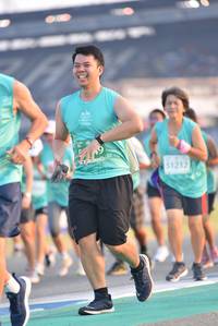 BIB: 1232
                            <button type="button" onclick="openModal(10472909)" class="btn btn-primary btn-sm float-right btn-popup" data-toggle="modal" data-target=".modal-high-quality">
                        <i class="fas fa-shopping-cart"></i> Add to Cart
                    </button>
                                            <button type="button" onclick="isThisMe(10472909, true)" class="btn btn-success btn-sm float-right btn-popup btn-isme hidden" data-toggle="tooltip" data-placement="bottom" title="นี่คือรูปของคุณใช่ไหม คลิกที่นี่เพื่อเอาเข้าอัลบั้ม">
                        <i class="fas fa-plus"></i> Add to album
                    </button>
                    <button type="button" onclick="isThisMe(10472909, false)" class="btn btn-warning btn-sm float-right btn-popup btn-isnotme hidden">
                        <i class="fas fa-ban"></i> Remove from album
                    </button>