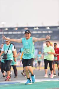 BIB: 50228, 012
                            <button type="button" onclick="openModal(10476910)" class="btn btn-primary btn-sm float-right btn-popup" data-toggle="modal" data-target=".modal-high-quality">
                        <i class="fas fa-shopping-cart"></i> Add to Cart
                    </button>
                                            <button type="button" onclick="isThisMe(10476910, true)" class="btn btn-success btn-sm float-right btn-popup btn-isme hidden" data-toggle="tooltip" data-placement="bottom" title="นี่คือรูปของคุณใช่ไหม คลิกที่นี่เพื่อเอาเข้าอัลบั้ม">
                        <i class="fas fa-plus"></i> Add to album
                    </button>
                    <button type="button" onclick="isThisMe(10476910, false)" class="btn btn-warning btn-sm float-right btn-popup btn-isnotme hidden">
                        <i class="fas fa-ban"></i> Remove from album
                    </button>