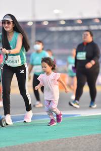 BIB: 50641
                            <button type="button" onclick="openModal(10477564)" class="btn btn-primary btn-sm float-right btn-popup" data-toggle="modal" data-target=".modal-high-quality">
                        <i class="fas fa-shopping-cart"></i> Add to Cart
                    </button>
                                            <button type="button" onclick="isThisMe(10477564, true)" class="btn btn-success btn-sm float-right btn-popup btn-isme hidden" data-toggle="tooltip" data-placement="bottom" title="นี่คือรูปของคุณใช่ไหม คลิกที่นี่เพื่อเอาเข้าอัลบั้ม">
                        <i class="fas fa-plus"></i> Add to album
                    </button>
                    <button type="button" onclick="isThisMe(10477564, false)" class="btn btn-warning btn-sm float-right btn-popup btn-isnotme hidden">
                        <i class="fas fa-ban"></i> Remove from album
                    </button>