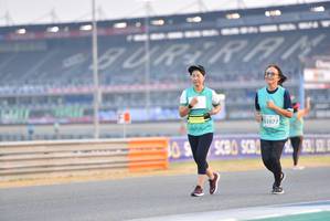 BIB: 1077
                            <button type="button" onclick="openModal(10480408)" class="btn btn-primary btn-sm float-right btn-popup" data-toggle="modal" data-target=".modal-high-quality">
                        <i class="fas fa-shopping-cart"></i> Add to Cart
                    </button>
                                            <button type="button" onclick="isThisMe(10480408, true)" class="btn btn-success btn-sm float-right btn-popup btn-isme hidden" data-toggle="tooltip" data-placement="bottom" title="นี่คือรูปของคุณใช่ไหม คลิกที่นี่เพื่อเอาเข้าอัลบั้ม">
                        <i class="fas fa-plus"></i> Add to album
                    </button>
                    <button type="button" onclick="isThisMe(10480408, false)" class="btn btn-warning btn-sm float-right btn-popup btn-isnotme hidden">
                        <i class="fas fa-ban"></i> Remove from album
                    </button>