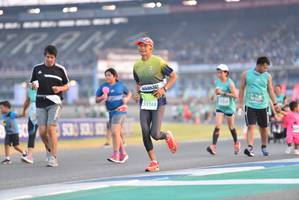 BIB: 53168
                            <button type="button" onclick="openModal(10479713)" class="btn btn-primary btn-sm float-right btn-popup" data-toggle="modal" data-target=".modal-high-quality">
                        <i class="fas fa-shopping-cart"></i> Add to Cart
                    </button>
                                            <button type="button" onclick="isThisMe(10479713, true)" class="btn btn-success btn-sm float-right btn-popup btn-isme hidden" data-toggle="tooltip" data-placement="bottom" title="นี่คือรูปของคุณใช่ไหม คลิกที่นี่เพื่อเอาเข้าอัลบั้ม">
                        <i class="fas fa-plus"></i> Add to album
                    </button>
                    <button type="button" onclick="isThisMe(10479713, false)" class="btn btn-warning btn-sm float-right btn-popup btn-isnotme hidden">
                        <i class="fas fa-ban"></i> Remove from album
                    </button>