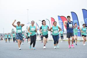 BIB: 81763, 80231, 83377, 81769, 52461
                            <button type="button" onclick="openModal(10486411)" class="btn btn-primary btn-sm float-right btn-popup" data-toggle="modal" data-target=".modal-high-quality">
                        <i class="fas fa-shopping-cart"></i> Add to Cart
                    </button>
                                            <button type="button" onclick="isThisMe(10486411, true)" class="btn btn-success btn-sm float-right btn-popup btn-isme hidden" data-toggle="tooltip" data-placement="bottom" title="นี่คือรูปของคุณใช่ไหม คลิกที่นี่เพื่อเอาเข้าอัลบั้ม">
                        <i class="fas fa-plus"></i> Add to album
                    </button>
                    <button type="button" onclick="isThisMe(10486411, false)" class="btn btn-warning btn-sm float-right btn-popup btn-isnotme hidden">
                        <i class="fas fa-ban"></i> Remove from album
                    </button>