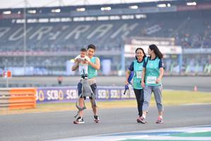 BIB: 522, 52395
                            <button type="button" onclick="openModal(10480579)" class="btn btn-primary btn-sm float-right btn-popup" data-toggle="modal" data-target=".modal-high-quality">
                        <i class="fas fa-shopping-cart"></i> Add to Cart
                    </button>
                                            <button type="button" onclick="isThisMe(10480579, true)" class="btn btn-success btn-sm float-right btn-popup btn-isme hidden" data-toggle="tooltip" data-placement="bottom" title="นี่คือรูปของคุณใช่ไหม คลิกที่นี่เพื่อเอาเข้าอัลบั้ม">
                        <i class="fas fa-plus"></i> Add to album
                    </button>
                    <button type="button" onclick="isThisMe(10480579, false)" class="btn btn-warning btn-sm float-right btn-popup btn-isnotme hidden">
                        <i class="fas fa-ban"></i> Remove from album
                    </button>