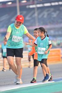 BIB: 53137, 50518
                            <button type="button" onclick="openModal(10472932)" class="btn btn-primary btn-sm float-right btn-popup" data-toggle="modal" data-target=".modal-high-quality">
                        <i class="fas fa-shopping-cart"></i> Add to Cart
                    </button>
                                            <button type="button" onclick="isThisMe(10472932, true)" class="btn btn-success btn-sm float-right btn-popup btn-isme hidden" data-toggle="tooltip" data-placement="bottom" title="นี่คือรูปของคุณใช่ไหม คลิกที่นี่เพื่อเอาเข้าอัลบั้ม">
                        <i class="fas fa-plus"></i> Add to album
                    </button>
                    <button type="button" onclick="isThisMe(10472932, false)" class="btn btn-warning btn-sm float-right btn-popup btn-isnotme hidden">
                        <i class="fas fa-ban"></i> Remove from album
                    </button>