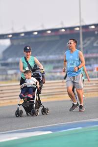 BIB: 200
                            <button type="button" onclick="openModal(10479186)" class="btn btn-primary btn-sm float-right btn-popup" data-toggle="modal" data-target=".modal-high-quality">
                        <i class="fas fa-shopping-cart"></i> Add to Cart
                    </button>
                                            <button type="button" onclick="isThisMe(10479186, true)" class="btn btn-success btn-sm float-right btn-popup btn-isme hidden" data-toggle="tooltip" data-placement="bottom" title="นี่คือรูปของคุณใช่ไหม คลิกที่นี่เพื่อเอาเข้าอัลบั้ม">
                        <i class="fas fa-plus"></i> Add to album
                    </button>
                    <button type="button" onclick="isThisMe(10479186, false)" class="btn btn-warning btn-sm float-right btn-popup btn-isnotme hidden">
                        <i class="fas fa-ban"></i> Remove from album
                    </button>