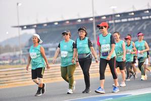 BIB: 52470, 1261, 53348, 70735
                            <button type="button" onclick="openModal(10477749)" class="btn btn-primary btn-sm float-right btn-popup" data-toggle="modal" data-target=".modal-high-quality">
                        <i class="fas fa-shopping-cart"></i> Add to Cart
                    </button>
                                            <button type="button" onclick="isThisMe(10477749, true)" class="btn btn-success btn-sm float-right btn-popup btn-isme hidden" data-toggle="tooltip" data-placement="bottom" title="นี่คือรูปของคุณใช่ไหม คลิกที่นี่เพื่อเอาเข้าอัลบั้ม">
                        <i class="fas fa-plus"></i> Add to album
                    </button>
                    <button type="button" onclick="isThisMe(10477749, false)" class="btn btn-warning btn-sm float-right btn-popup btn-isnotme hidden">
                        <i class="fas fa-ban"></i> Remove from album
                    </button>