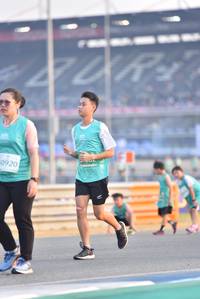 BIB: 0920
                            <button type="button" onclick="openModal(10454324)" class="btn btn-primary btn-sm float-right btn-popup" data-toggle="modal" data-target=".modal-high-quality">
                        <i class="fas fa-shopping-cart"></i> Add to Cart
                    </button>
                                            <button type="button" onclick="isThisMe(10454324, true)" class="btn btn-success btn-sm float-right btn-popup btn-isme hidden" data-toggle="tooltip" data-placement="bottom" title="นี่คือรูปของคุณใช่ไหม คลิกที่นี่เพื่อเอาเข้าอัลบั้ม">
                        <i class="fas fa-plus"></i> Add to album
                    </button>
                    <button type="button" onclick="isThisMe(10454324, false)" class="btn btn-warning btn-sm float-right btn-popup btn-isnotme hidden">
                        <i class="fas fa-ban"></i> Remove from album
                    </button>