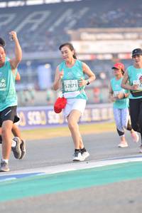 BIB: 52871
                            <button type="button" onclick="openModal(10451579)" class="btn btn-primary btn-sm float-right btn-popup" data-toggle="modal" data-target=".modal-high-quality">
                        <i class="fas fa-shopping-cart"></i> Add to Cart
                    </button>
                                            <button type="button" onclick="isThisMe(10451579, true)" class="btn btn-success btn-sm float-right btn-popup btn-isme hidden" data-toggle="tooltip" data-placement="bottom" title="นี่คือรูปของคุณใช่ไหม คลิกที่นี่เพื่อเอาเข้าอัลบั้ม">
                        <i class="fas fa-plus"></i> Add to album
                    </button>
                    <button type="button" onclick="isThisMe(10451579, false)" class="btn btn-warning btn-sm float-right btn-popup btn-isnotme hidden">
                        <i class="fas fa-ban"></i> Remove from album
                    </button>