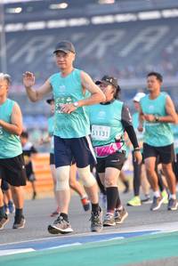 BIB: 51131
                            <button type="button" onclick="openModal(10473228)" class="btn btn-primary btn-sm float-right btn-popup" data-toggle="modal" data-target=".modal-high-quality">
                        <i class="fas fa-shopping-cart"></i> Add to Cart
                    </button>
                                            <button type="button" onclick="isThisMe(10473228, true)" class="btn btn-success btn-sm float-right btn-popup btn-isme hidden" data-toggle="tooltip" data-placement="bottom" title="นี่คือรูปของคุณใช่ไหม คลิกที่นี่เพื่อเอาเข้าอัลบั้ม">
                        <i class="fas fa-plus"></i> Add to album
                    </button>
                    <button type="button" onclick="isThisMe(10473228, false)" class="btn btn-warning btn-sm float-right btn-popup btn-isnotme hidden">
                        <i class="fas fa-ban"></i> Remove from album
                    </button>