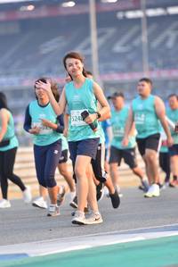 BIB: 5248, 2949
                            <button type="button" onclick="openModal(10472991)" class="btn btn-primary btn-sm float-right btn-popup" data-toggle="modal" data-target=".modal-high-quality">
                        <i class="fas fa-shopping-cart"></i> Add to Cart
                    </button>
                                            <button type="button" onclick="isThisMe(10472991, true)" class="btn btn-success btn-sm float-right btn-popup btn-isme hidden" data-toggle="tooltip" data-placement="bottom" title="นี่คือรูปของคุณใช่ไหม คลิกที่นี่เพื่อเอาเข้าอัลบั้ม">
                        <i class="fas fa-plus"></i> Add to album
                    </button>
                    <button type="button" onclick="isThisMe(10472991, false)" class="btn btn-warning btn-sm float-right btn-popup btn-isnotme hidden">
                        <i class="fas fa-ban"></i> Remove from album
                    </button>