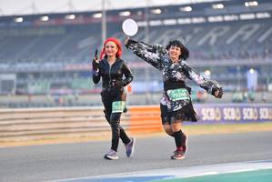 BIB: 70268, 7028
                            <button type="button" onclick="openModal(10480094)" class="btn btn-primary btn-sm float-right btn-popup" data-toggle="modal" data-target=".modal-high-quality">
                        <i class="fas fa-shopping-cart"></i> Add to Cart
                    </button>
                                            <button type="button" onclick="isThisMe(10480094, true)" class="btn btn-success btn-sm float-right btn-popup btn-isme hidden" data-toggle="tooltip" data-placement="bottom" title="นี่คือรูปของคุณใช่ไหม คลิกที่นี่เพื่อเอาเข้าอัลบั้ม">
                        <i class="fas fa-plus"></i> Add to album
                    </button>
                    <button type="button" onclick="isThisMe(10480094, false)" class="btn btn-warning btn-sm float-right btn-popup btn-isnotme hidden">
                        <i class="fas fa-ban"></i> Remove from album
                    </button>