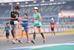 BIB: 52570, 51038
                            <button type="button" onclick="openModal(10479783)" class="btn btn-primary btn-sm float-right btn-popup" data-toggle="modal" data-target=".modal-high-quality">
                        <i class="fas fa-shopping-cart"></i> Add to Cart
                    </button>
                                            <button type="button" onclick="isThisMe(10479783, true)" class="btn btn-success btn-sm float-right btn-popup btn-isme hidden" data-toggle="tooltip" data-placement="bottom" title="นี่คือรูปของคุณใช่ไหม คลิกที่นี่เพื่อเอาเข้าอัลบั้ม">
                        <i class="fas fa-plus"></i> Add to album
                    </button>
                    <button type="button" onclick="isThisMe(10479783, false)" class="btn btn-warning btn-sm float-right btn-popup btn-isnotme hidden">
                        <i class="fas fa-ban"></i> Remove from album
                    </button>