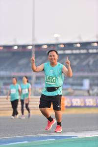 BIB: 51611
                            <button type="button" onclick="openModal(10478603)" class="btn btn-primary btn-sm float-right btn-popup" data-toggle="modal" data-target=".modal-high-quality">
                        <i class="fas fa-shopping-cart"></i> Add to Cart
                    </button>
                                            <button type="button" onclick="isThisMe(10478603, true)" class="btn btn-success btn-sm float-right btn-popup btn-isme hidden" data-toggle="tooltip" data-placement="bottom" title="นี่คือรูปของคุณใช่ไหม คลิกที่นี่เพื่อเอาเข้าอัลบั้ม">
                        <i class="fas fa-plus"></i> Add to album
                    </button>
                    <button type="button" onclick="isThisMe(10478603, false)" class="btn btn-warning btn-sm float-right btn-popup btn-isnotme hidden">
                        <i class="fas fa-ban"></i> Remove from album
                    </button>