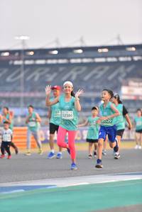 BIB: 2386
                            <button type="button" onclick="openModal(10479018)" class="btn btn-primary btn-sm float-right btn-popup" data-toggle="modal" data-target=".modal-high-quality">
                        <i class="fas fa-shopping-cart"></i> Add to Cart
                    </button>
                                            <button type="button" onclick="isThisMe(10479018, true)" class="btn btn-success btn-sm float-right btn-popup btn-isme hidden" data-toggle="tooltip" data-placement="bottom" title="นี่คือรูปของคุณใช่ไหม คลิกที่นี่เพื่อเอาเข้าอัลบั้ม">
                        <i class="fas fa-plus"></i> Add to album
                    </button>
                    <button type="button" onclick="isThisMe(10479018, false)" class="btn btn-warning btn-sm float-right btn-popup btn-isnotme hidden">
                        <i class="fas fa-ban"></i> Remove from album
                    </button>