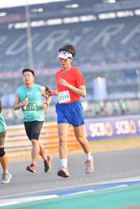 BIB: 2310, 61773
                            <button type="button" onclick="openModal(10450817)" class="btn btn-primary btn-sm float-right btn-popup" data-toggle="modal" data-target=".modal-high-quality">
                        <i class="fas fa-shopping-cart"></i> Add to Cart
                    </button>
                                            <button type="button" onclick="isThisMe(10450817, true)" class="btn btn-success btn-sm float-right btn-popup btn-isme hidden" data-toggle="tooltip" data-placement="bottom" title="นี่คือรูปของคุณใช่ไหม คลิกที่นี่เพื่อเอาเข้าอัลบั้ม">
                        <i class="fas fa-plus"></i> Add to album
                    </button>
                    <button type="button" onclick="isThisMe(10450817, false)" class="btn btn-warning btn-sm float-right btn-popup btn-isnotme hidden">
                        <i class="fas fa-ban"></i> Remove from album
                    </button>