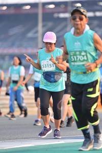 BIB: 51704, 53151
                            <button type="button" onclick="openModal(10473781)" class="btn btn-primary btn-sm float-right btn-popup" data-toggle="modal" data-target=".modal-high-quality">
                        <i class="fas fa-shopping-cart"></i> Add to Cart
                    </button>
                                            <button type="button" onclick="isThisMe(10473781, true)" class="btn btn-success btn-sm float-right btn-popup btn-isme hidden" data-toggle="tooltip" data-placement="bottom" title="นี่คือรูปของคุณใช่ไหม คลิกที่นี่เพื่อเอาเข้าอัลบั้ม">
                        <i class="fas fa-plus"></i> Add to album
                    </button>
                    <button type="button" onclick="isThisMe(10473781, false)" class="btn btn-warning btn-sm float-right btn-popup btn-isnotme hidden">
                        <i class="fas fa-ban"></i> Remove from album
                    </button>