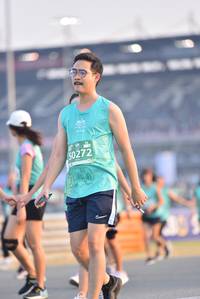 BIB: 50272
                            <button type="button" onclick="openModal(10473087)" class="btn btn-primary btn-sm float-right btn-popup" data-toggle="modal" data-target=".modal-high-quality">
                        <i class="fas fa-shopping-cart"></i> Add to Cart
                    </button>
                                            <button type="button" onclick="isThisMe(10473087, true)" class="btn btn-success btn-sm float-right btn-popup btn-isme hidden" data-toggle="tooltip" data-placement="bottom" title="นี่คือรูปของคุณใช่ไหม คลิกที่นี่เพื่อเอาเข้าอัลบั้ม">
                        <i class="fas fa-plus"></i> Add to album
                    </button>
                    <button type="button" onclick="isThisMe(10473087, false)" class="btn btn-warning btn-sm float-right btn-popup btn-isnotme hidden">
                        <i class="fas fa-ban"></i> Remove from album
                    </button>