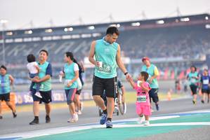 BIB: 50107
                            <button type="button" onclick="openModal(10479889)" class="btn btn-primary btn-sm float-right btn-popup" data-toggle="modal" data-target=".modal-high-quality">
                        <i class="fas fa-shopping-cart"></i> Add to Cart
                    </button>
                                            <button type="button" onclick="isThisMe(10479889, true)" class="btn btn-success btn-sm float-right btn-popup btn-isme hidden" data-toggle="tooltip" data-placement="bottom" title="นี่คือรูปของคุณใช่ไหม คลิกที่นี่เพื่อเอาเข้าอัลบั้ม">
                        <i class="fas fa-plus"></i> Add to album
                    </button>
                    <button type="button" onclick="isThisMe(10479889, false)" class="btn btn-warning btn-sm float-right btn-popup btn-isnotme hidden">
                        <i class="fas fa-ban"></i> Remove from album
                    </button>