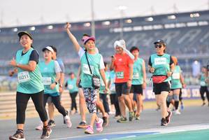 BIB: 180, 53211, 184
                            <button type="button" onclick="openModal(10476759)" class="btn btn-primary btn-sm float-right btn-popup" data-toggle="modal" data-target=".modal-high-quality">
                        <i class="fas fa-shopping-cart"></i> Add to Cart
                    </button>
                                            <button type="button" onclick="isThisMe(10476759, true)" class="btn btn-success btn-sm float-right btn-popup btn-isme hidden" data-toggle="tooltip" data-placement="bottom" title="นี่คือรูปของคุณใช่ไหม คลิกที่นี่เพื่อเอาเข้าอัลบั้ม">
                        <i class="fas fa-plus"></i> Add to album
                    </button>
                    <button type="button" onclick="isThisMe(10476759, false)" class="btn btn-warning btn-sm float-right btn-popup btn-isnotme hidden">
                        <i class="fas fa-ban"></i> Remove from album
                    </button>