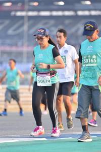 BIB: 50165, 50674
                            <button type="button" onclick="openModal(10472714)" class="btn btn-primary btn-sm float-right btn-popup" data-toggle="modal" data-target=".modal-high-quality">
                        <i class="fas fa-shopping-cart"></i> Add to Cart
                    </button>
                                            <button type="button" onclick="isThisMe(10472714, true)" class="btn btn-success btn-sm float-right btn-popup btn-isme hidden" data-toggle="tooltip" data-placement="bottom" title="นี่คือรูปของคุณใช่ไหม คลิกที่นี่เพื่อเอาเข้าอัลบั้ม">
                        <i class="fas fa-plus"></i> Add to album
                    </button>
                    <button type="button" onclick="isThisMe(10472714, false)" class="btn btn-warning btn-sm float-right btn-popup btn-isnotme hidden">
                        <i class="fas fa-ban"></i> Remove from album
                    </button>