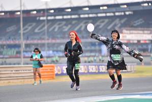 BIB: 70268, 702
                            <button type="button" onclick="openModal(10480073)" class="btn btn-primary btn-sm float-right btn-popup" data-toggle="modal" data-target=".modal-high-quality">
                        <i class="fas fa-shopping-cart"></i> Add to Cart
                    </button>
                                            <button type="button" onclick="isThisMe(10480073, true)" class="btn btn-success btn-sm float-right btn-popup btn-isme hidden" data-toggle="tooltip" data-placement="bottom" title="นี่คือรูปของคุณใช่ไหม คลิกที่นี่เพื่อเอาเข้าอัลบั้ม">
                        <i class="fas fa-plus"></i> Add to album
                    </button>
                    <button type="button" onclick="isThisMe(10480073, false)" class="btn btn-warning btn-sm float-right btn-popup btn-isnotme hidden">
                        <i class="fas fa-ban"></i> Remove from album
                    </button>