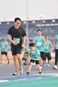 BIB: 50436, 13171, 50013
                            <button type="button" onclick="openModal(10477522)" class="btn btn-primary btn-sm float-right btn-popup" data-toggle="modal" data-target=".modal-high-quality">
                        <i class="fas fa-shopping-cart"></i> Add to Cart
                    </button>
                                            <button type="button" onclick="isThisMe(10477522, true)" class="btn btn-success btn-sm float-right btn-popup btn-isme hidden" data-toggle="tooltip" data-placement="bottom" title="นี่คือรูปของคุณใช่ไหม คลิกที่นี่เพื่อเอาเข้าอัลบั้ม">
                        <i class="fas fa-plus"></i> Add to album
                    </button>
                    <button type="button" onclick="isThisMe(10477522, false)" class="btn btn-warning btn-sm float-right btn-popup btn-isnotme hidden">
                        <i class="fas fa-ban"></i> Remove from album
                    </button>