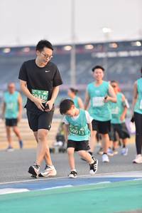 BIB: 50436, 50013
                            <button type="button" onclick="openModal(10477527)" class="btn btn-primary btn-sm float-right btn-popup" data-toggle="modal" data-target=".modal-high-quality">
                        <i class="fas fa-shopping-cart"></i> Add to Cart
                    </button>
                                            <button type="button" onclick="isThisMe(10477527, true)" class="btn btn-success btn-sm float-right btn-popup btn-isme hidden" data-toggle="tooltip" data-placement="bottom" title="นี่คือรูปของคุณใช่ไหม คลิกที่นี่เพื่อเอาเข้าอัลบั้ม">
                        <i class="fas fa-plus"></i> Add to album
                    </button>
                    <button type="button" onclick="isThisMe(10477527, false)" class="btn btn-warning btn-sm float-right btn-popup btn-isnotme hidden">
                        <i class="fas fa-ban"></i> Remove from album
                    </button>