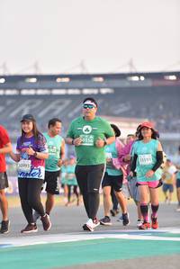 BIB: 50356, 1903, 53191, 50993
                            <button type="button" onclick="openModal(10476928)" class="btn btn-primary btn-sm float-right btn-popup" data-toggle="modal" data-target=".modal-high-quality">
                        <i class="fas fa-shopping-cart"></i> Add to Cart
                    </button>
                                            <button type="button" onclick="isThisMe(10476928, true)" class="btn btn-success btn-sm float-right btn-popup btn-isme hidden" data-toggle="tooltip" data-placement="bottom" title="นี่คือรูปของคุณใช่ไหม คลิกที่นี่เพื่อเอาเข้าอัลบั้ม">
                        <i class="fas fa-plus"></i> Add to album
                    </button>
                    <button type="button" onclick="isThisMe(10476928, false)" class="btn btn-warning btn-sm float-right btn-popup btn-isnotme hidden">
                        <i class="fas fa-ban"></i> Remove from album
                    </button>