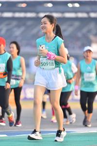 BIB: 50918
                            <button type="button" onclick="openModal(10472639)" class="btn btn-primary btn-sm float-right btn-popup" data-toggle="modal" data-target=".modal-high-quality">
                        <i class="fas fa-shopping-cart"></i> Add to Cart
                    </button>
                                            <button type="button" onclick="isThisMe(10472639, true)" class="btn btn-success btn-sm float-right btn-popup btn-isme hidden" data-toggle="tooltip" data-placement="bottom" title="นี่คือรูปของคุณใช่ไหม คลิกที่นี่เพื่อเอาเข้าอัลบั้ม">
                        <i class="fas fa-plus"></i> Add to album
                    </button>
                    <button type="button" onclick="isThisMe(10472639, false)" class="btn btn-warning btn-sm float-right btn-popup btn-isnotme hidden">
                        <i class="fas fa-ban"></i> Remove from album
                    </button>