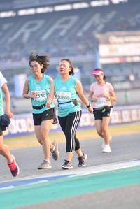 BIB: 2340, 50608, 
                            <button type="button" onclick="openModal(10450596)" class="btn btn-primary btn-sm float-right btn-popup" data-toggle="modal" data-target=".modal-high-quality">
                        <i class="fas fa-shopping-cart"></i> Add to Cart
                    </button>
                                            <button type="button" onclick="isThisMe(10450596, true)" class="btn btn-success btn-sm float-right btn-popup btn-isme hidden" data-toggle="tooltip" data-placement="bottom" title="นี่คือรูปของคุณใช่ไหม คลิกที่นี่เพื่อเอาเข้าอัลบั้ม">
                        <i class="fas fa-plus"></i> Add to album
                    </button>
                    <button type="button" onclick="isThisMe(10450596, false)" class="btn btn-warning btn-sm float-right btn-popup btn-isnotme hidden">
                        <i class="fas fa-ban"></i> Remove from album
                    </button>