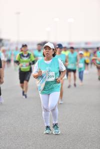 BIB: 209
                            <button type="button" onclick="openModal(10481008)" class="btn btn-primary btn-sm float-right btn-popup" data-toggle="modal" data-target=".modal-high-quality">
                        <i class="fas fa-shopping-cart"></i> Add to Cart
                    </button>
                                            <button type="button" onclick="isThisMe(10481008, true)" class="btn btn-success btn-sm float-right btn-popup btn-isme hidden" data-toggle="tooltip" data-placement="bottom" title="นี่คือรูปของคุณใช่ไหม คลิกที่นี่เพื่อเอาเข้าอัลบั้ม">
                        <i class="fas fa-plus"></i> Add to album
                    </button>
                    <button type="button" onclick="isThisMe(10481008, false)" class="btn btn-warning btn-sm float-right btn-popup btn-isnotme hidden">
                        <i class="fas fa-ban"></i> Remove from album
                    </button>