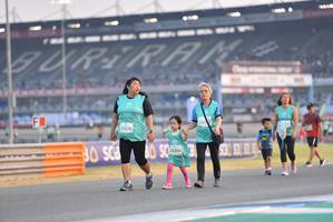 BIB: 5307, 53338, 52206
                            <button type="button" onclick="openModal(10479694)" class="btn btn-primary btn-sm float-right btn-popup" data-toggle="modal" data-target=".modal-high-quality">
                        <i class="fas fa-shopping-cart"></i> Add to Cart
                    </button>
                                            <button type="button" onclick="isThisMe(10479694, true)" class="btn btn-success btn-sm float-right btn-popup btn-isme hidden" data-toggle="tooltip" data-placement="bottom" title="นี่คือรูปของคุณใช่ไหม คลิกที่นี่เพื่อเอาเข้าอัลบั้ม">
                        <i class="fas fa-plus"></i> Add to album
                    </button>
                    <button type="button" onclick="isThisMe(10479694, false)" class="btn btn-warning btn-sm float-right btn-popup btn-isnotme hidden">
                        <i class="fas fa-ban"></i> Remove from album
                    </button>